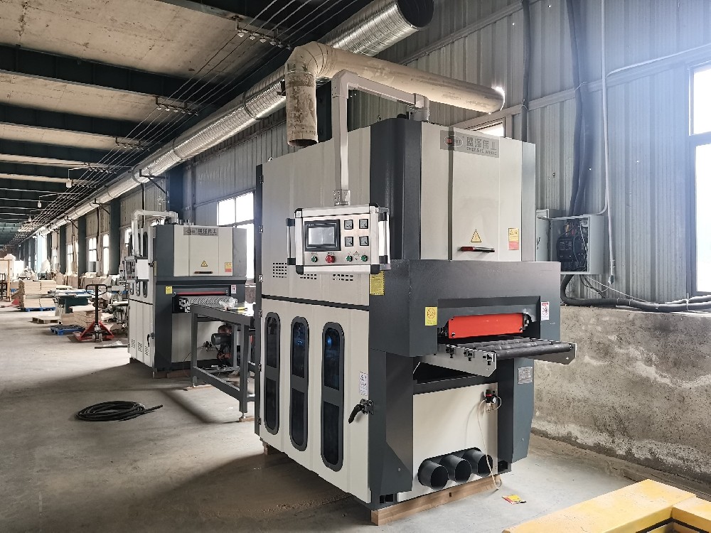 使用車(chē)間設(shè)備展示